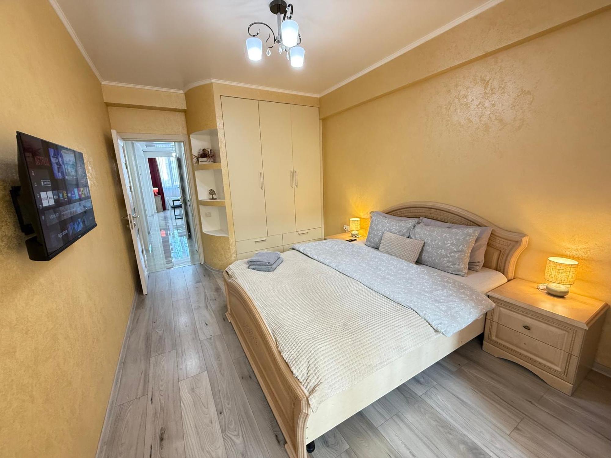 Cozy Two Bedroom Large Apartment Kiszyniów Zewnętrze zdjęcie