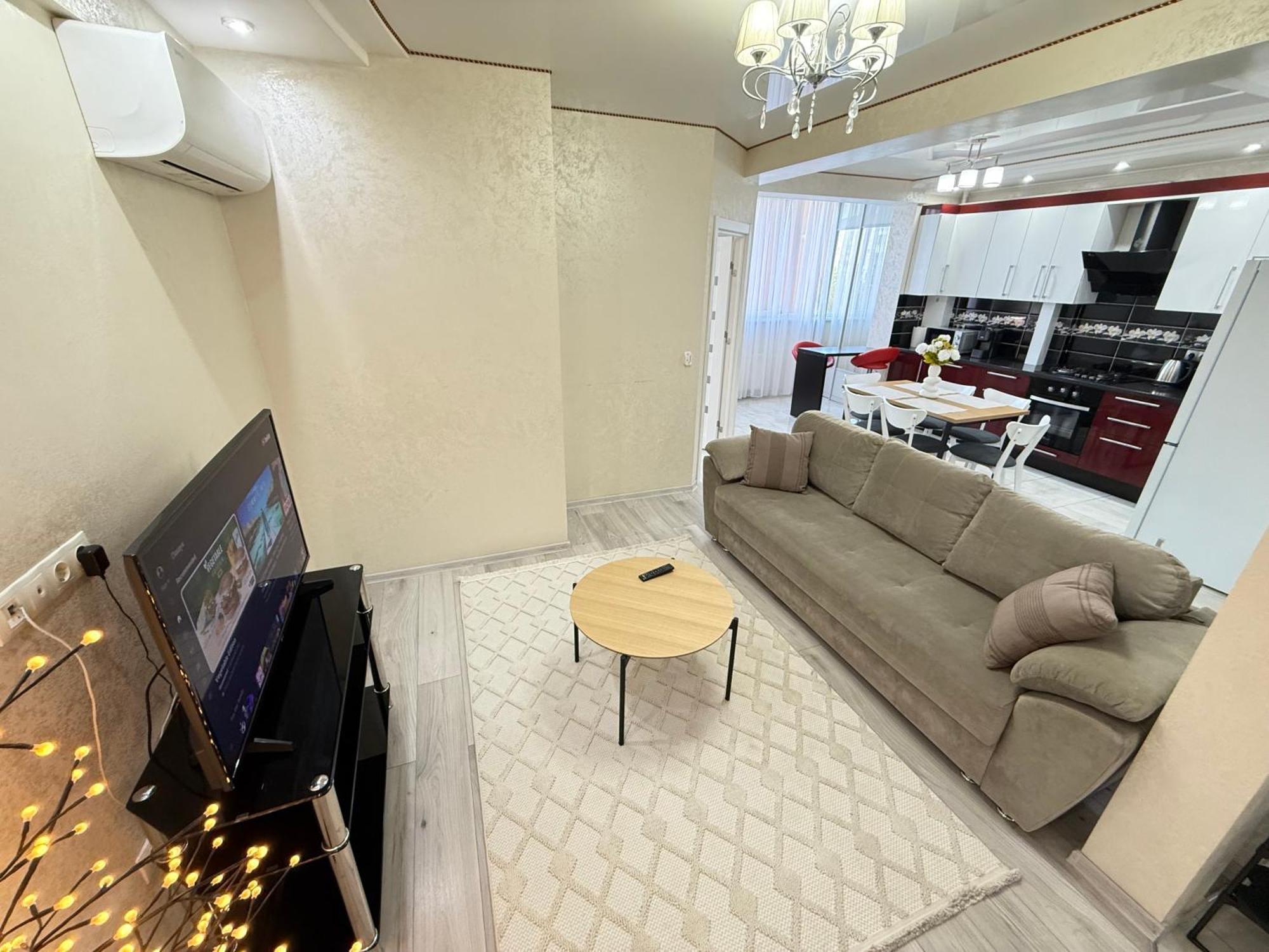 Cozy Two Bedroom Large Apartment Kiszyniów Zewnętrze zdjęcie