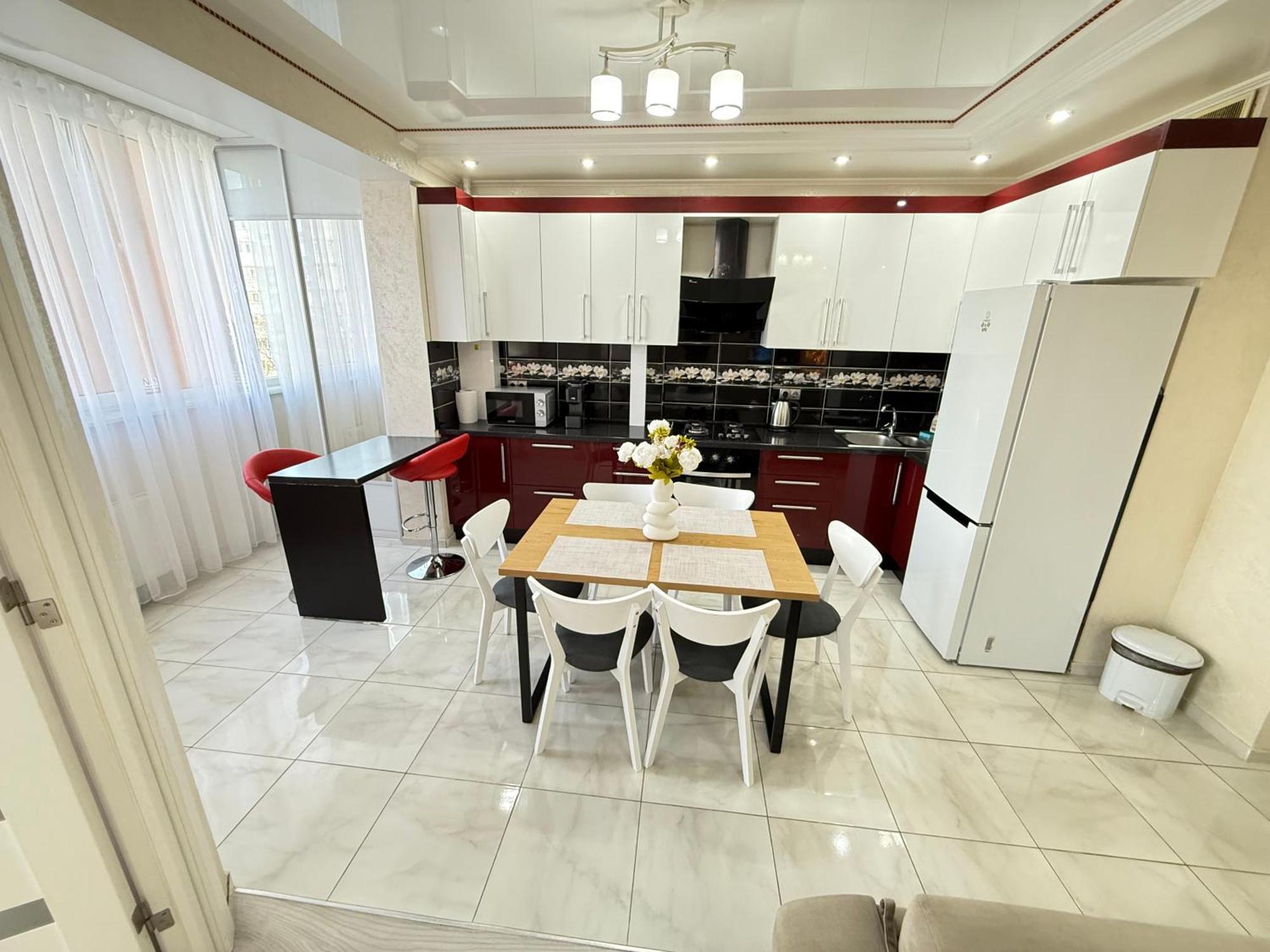 Cozy Two Bedroom Large Apartment Kiszyniów Zewnętrze zdjęcie